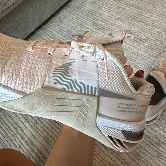 Nike Metcon women’s size 11.5 baby pink - Picture 4 of 8